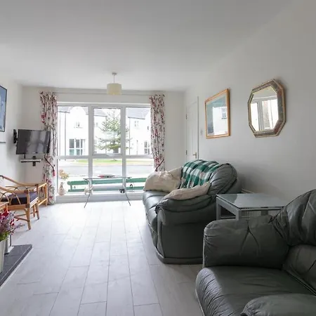 Strand Cottages Ballycastle Seafront Exterior photo